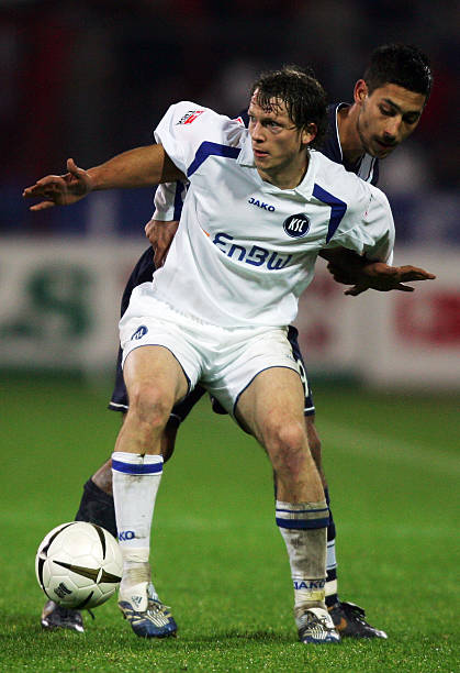 的表现并不 的表现并不