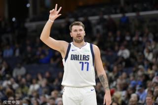 某位球员职 某位球员职