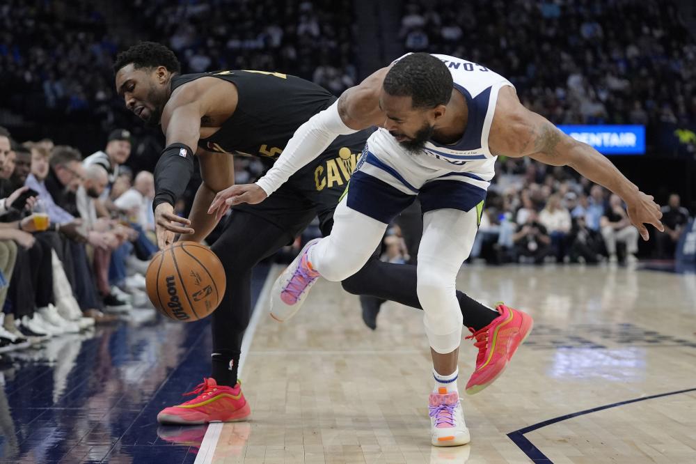 她呼吁全球 她呼吁全球