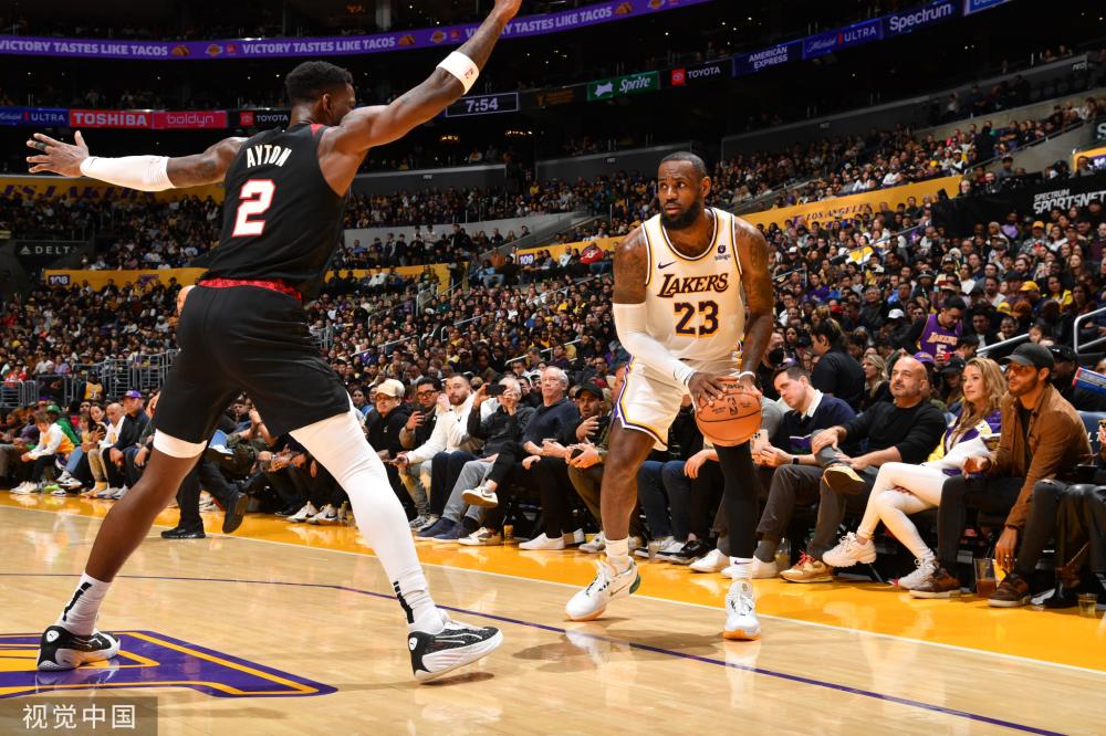 他以稳固的 他以稳固的